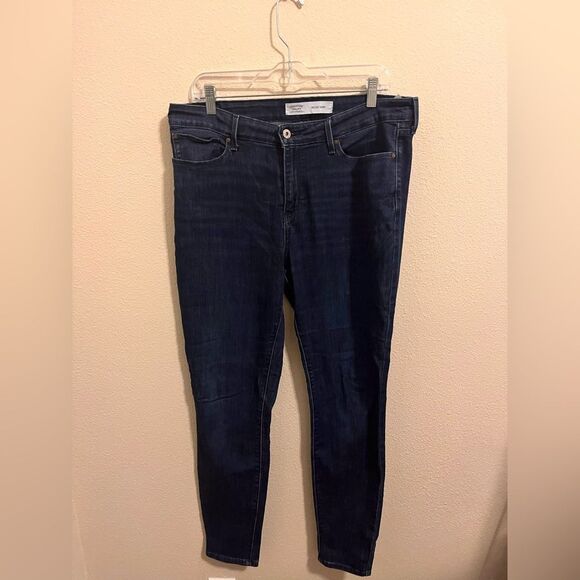 Signature by Levi Strauss Deep Blue Women's Skinny Jeans - Picture 1 of 5